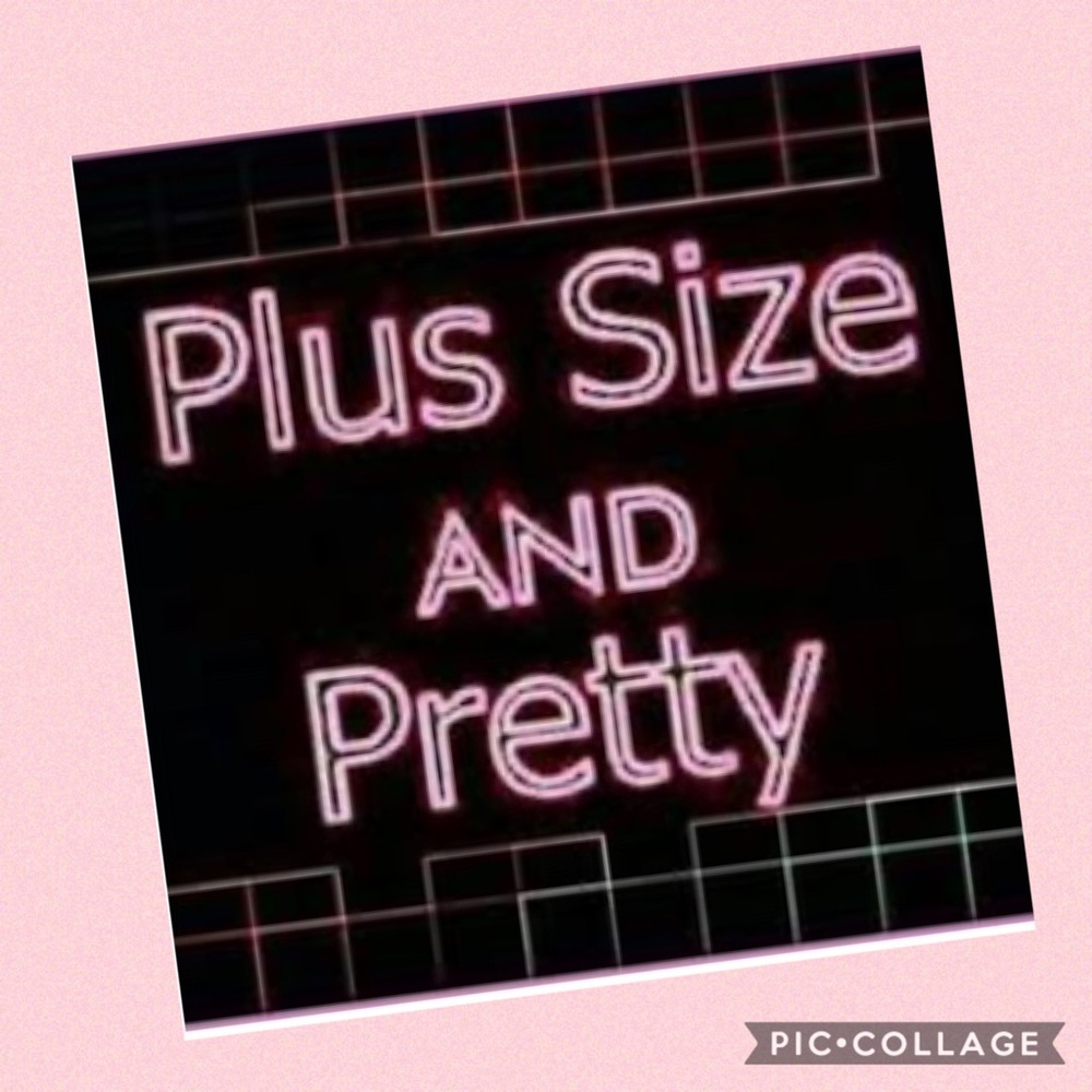 Plus size clothes just added. Check out my page.